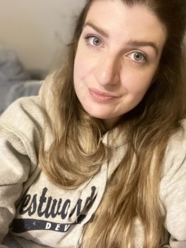 LaëtitiaSatisfiesHunger de Loire, France