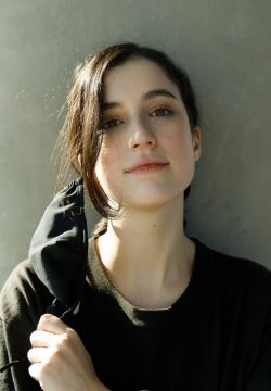 ParisieneSylvie de Seine-Saint-Denis, France