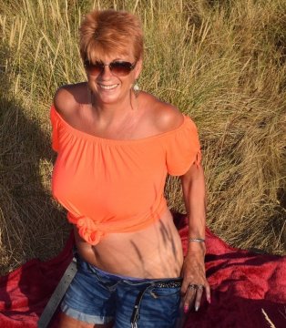 RaymondeXoxox de Calvados, France