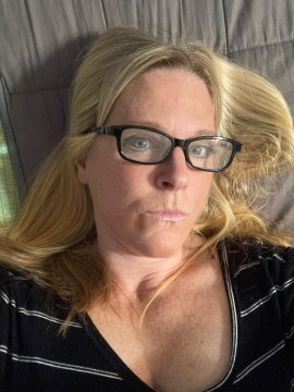 elegantEsmé de Rhône-Alpes, France